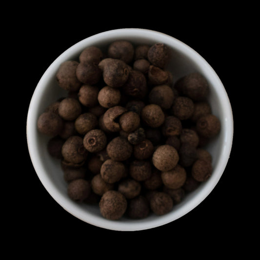 Whole allspice berries