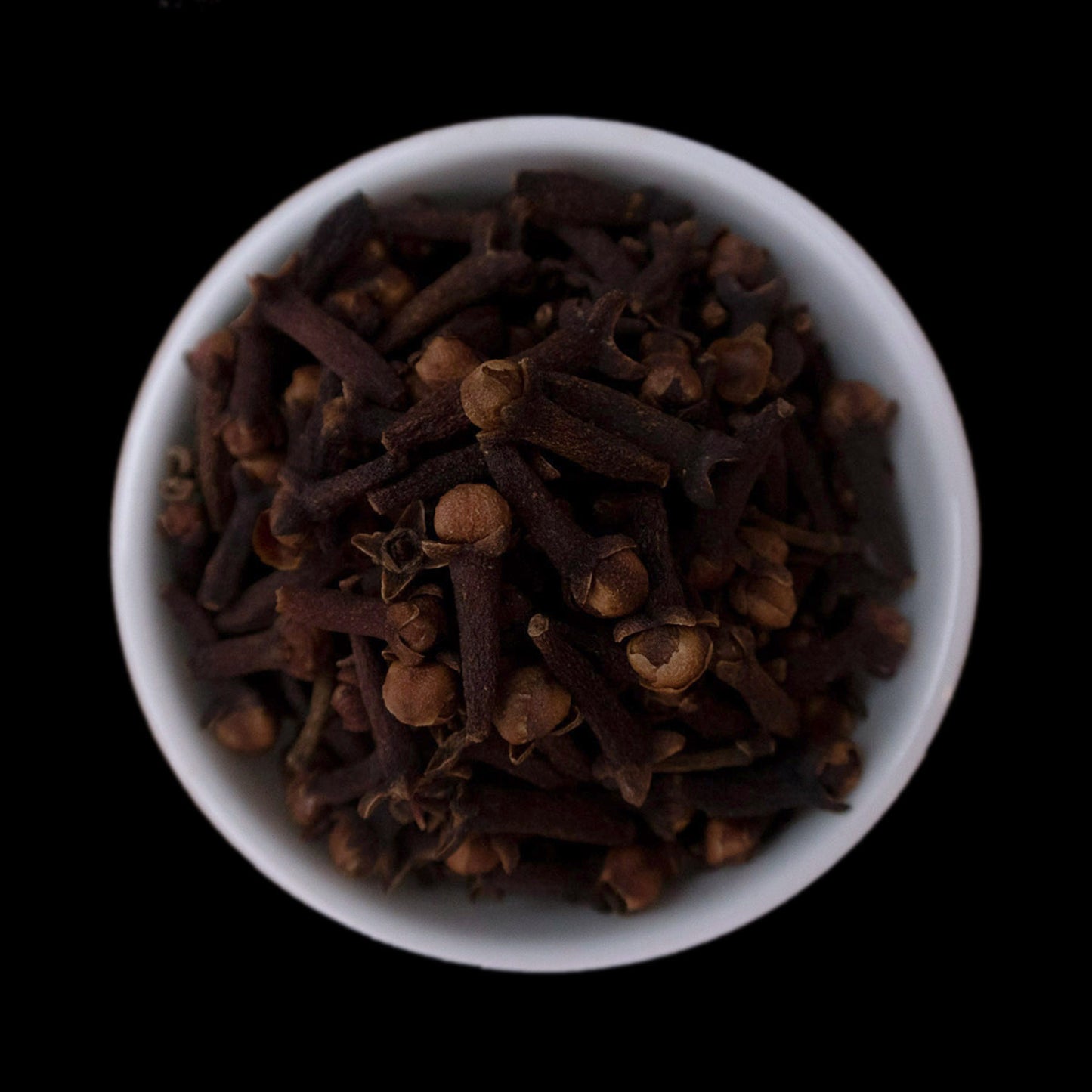 Whole clove buds