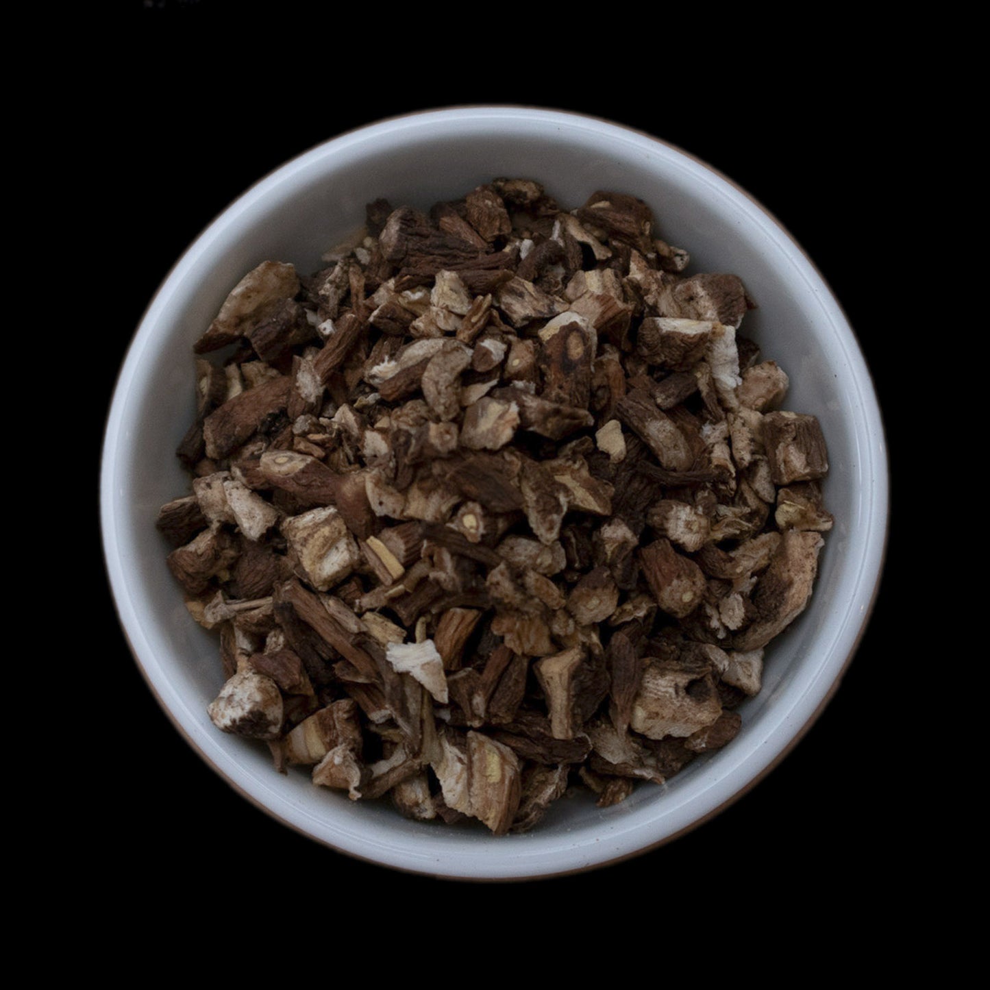 Chopped dandelion root