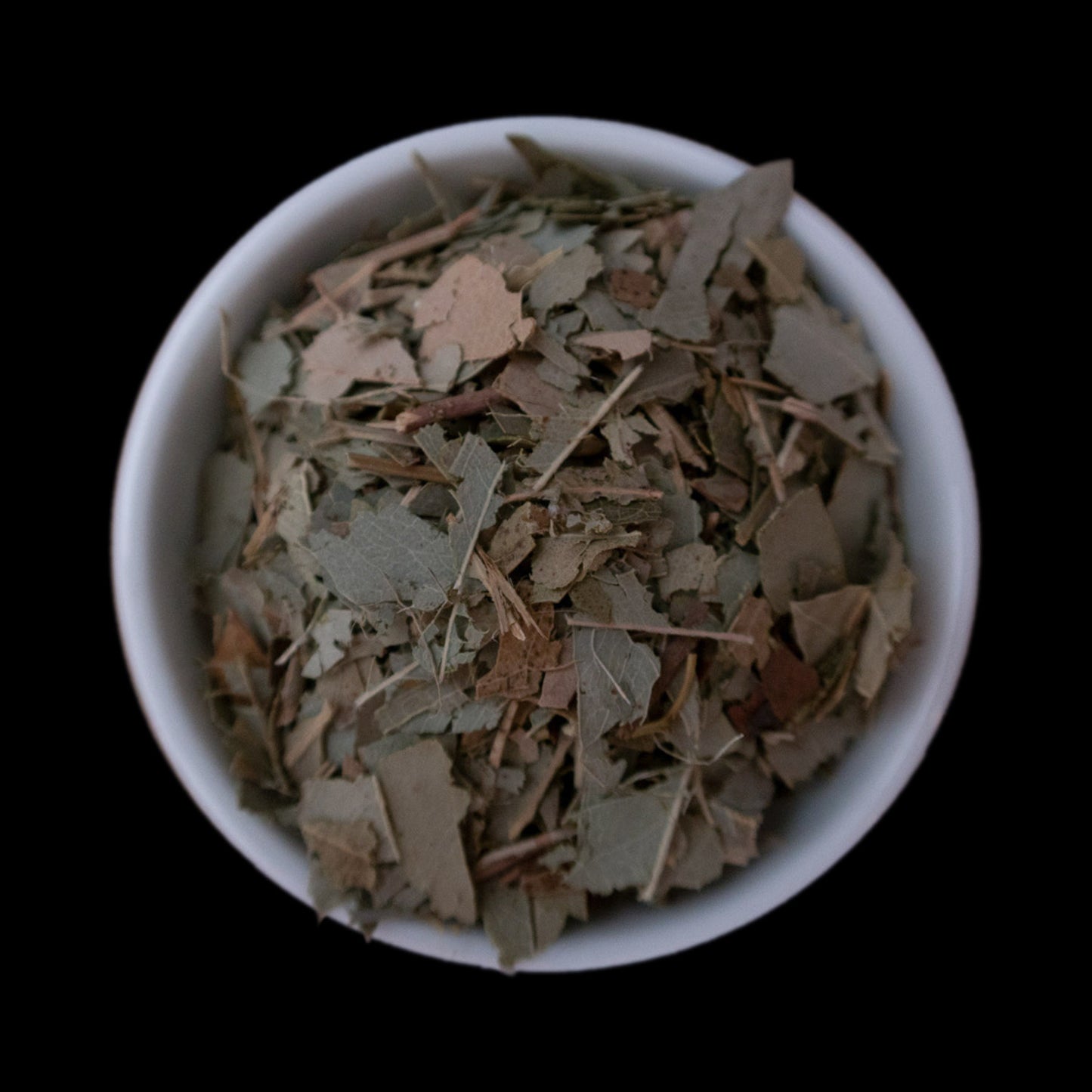 Chopped eucalyptus leaf
