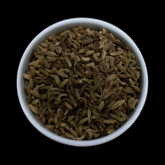 Whole fennel seeds