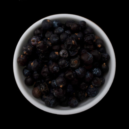 Whole juniper berries